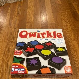 Qwirkle Board Game